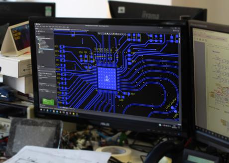 Anders team workiing on a custom hardware platform