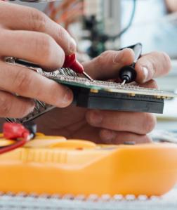 Display Choices for Power-Conscious Design