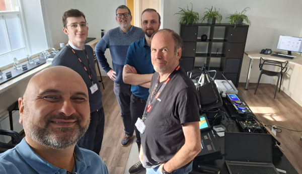 Rhett Evans with happy customers at anders roadshow